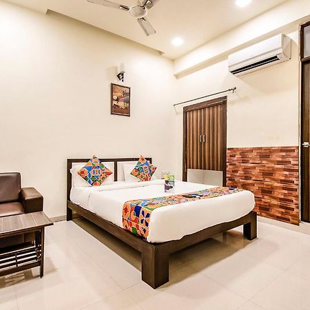 Fabhotel Maher Inn Ахмедабад Екстериор снимка