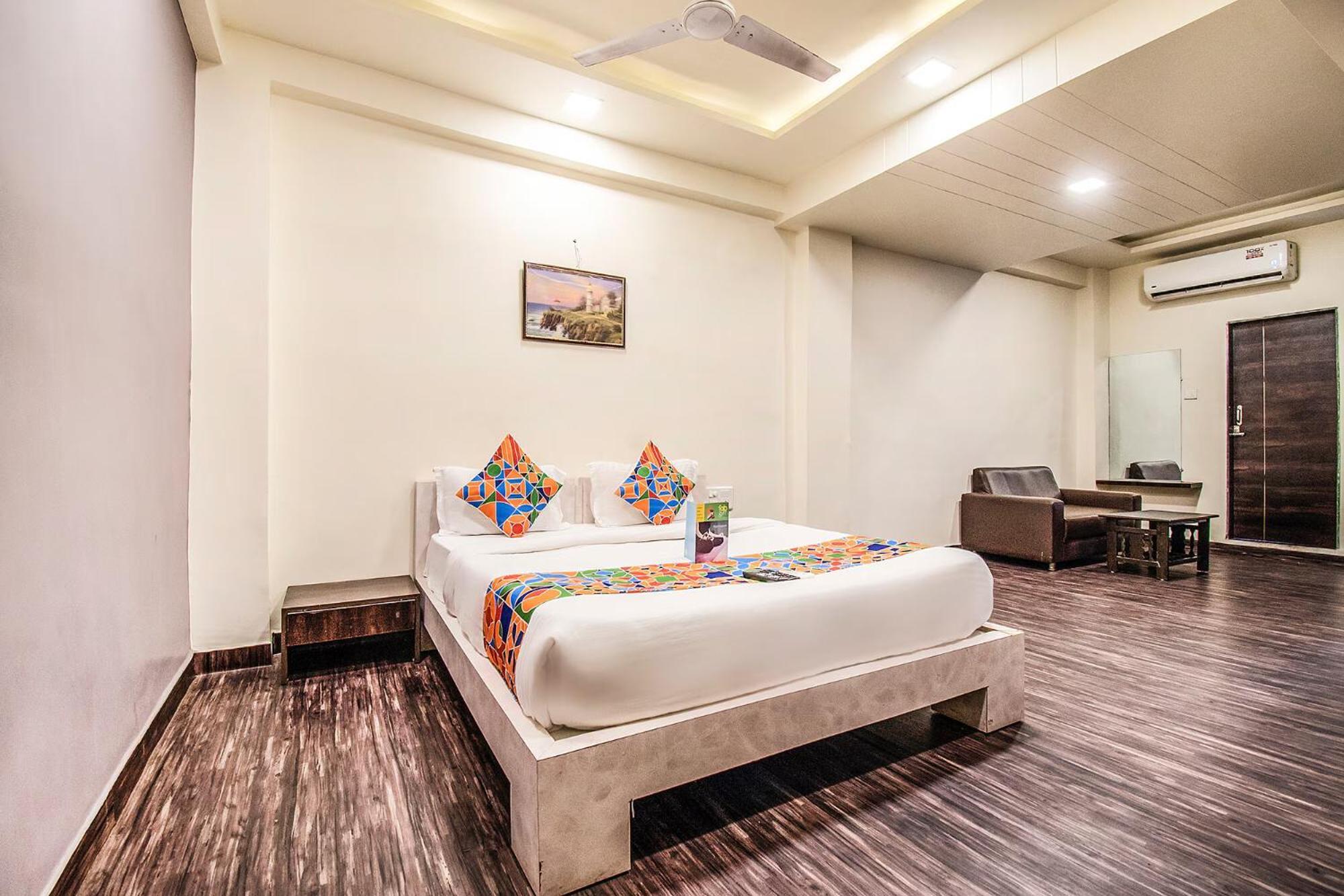 Fabhotel Maher Inn Ахмедабад Екстериор снимка